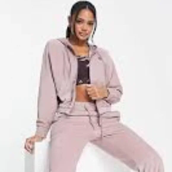 Brand New Women's Adidas Training Hyperglam cropped velour hoodie - Picture 14 of 16